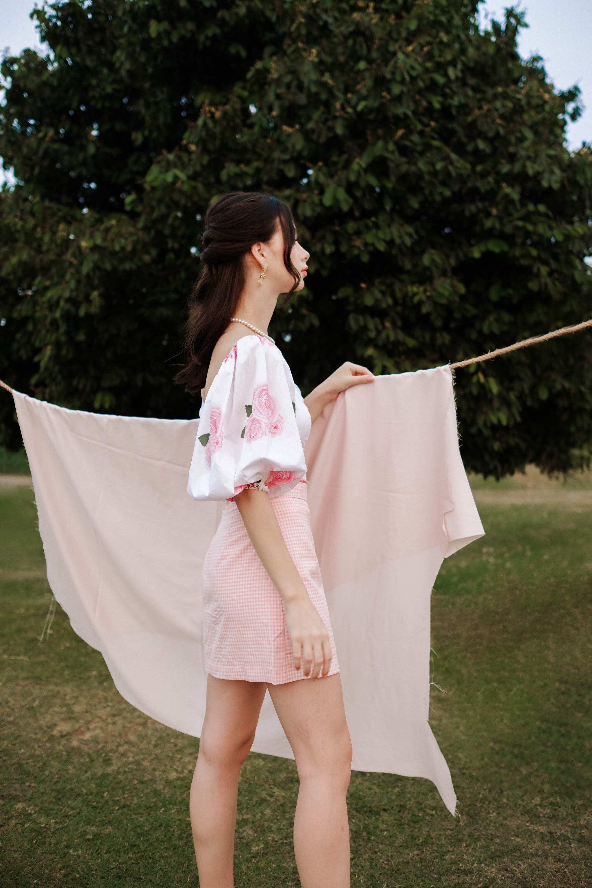 Smitten Label-Dose of Roses Top
